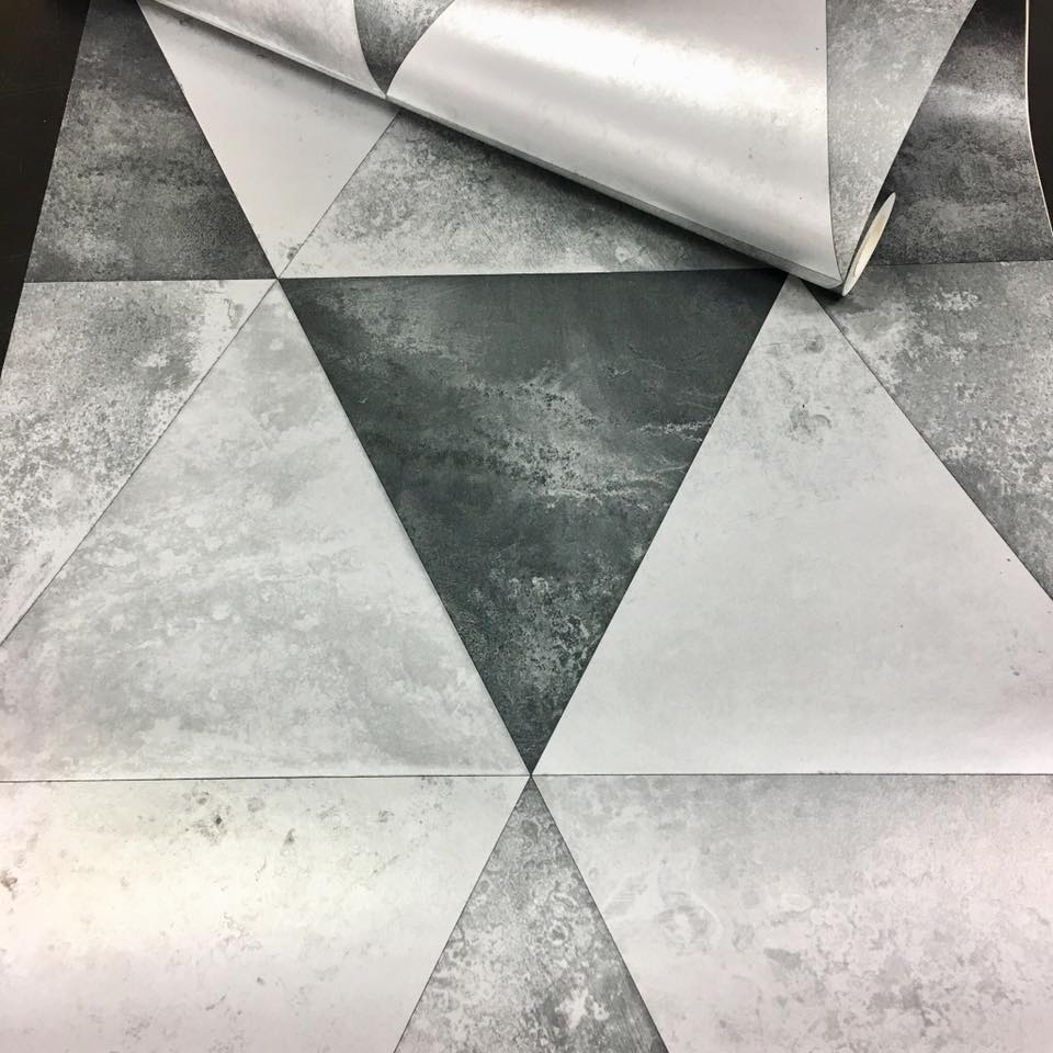 w15200501m Stylish modern triangle geometric with a metallic finish silver