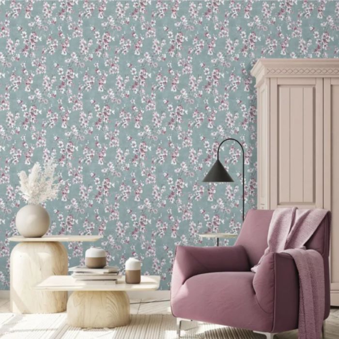 nm5277701u Beautiful ‘hand painted’ floral trail in gorgeous blue, off-white and pink tones. Easy to hang and paste the wall.