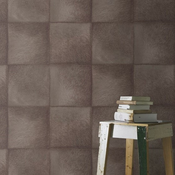 n41900139r Gorgeous fur tile effect vinyl in brown. Paste the wall vinyl.