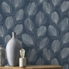 nv69977203r Fabulous silver flowing feather on a beautiful navy background. Paste the wall vinyl.