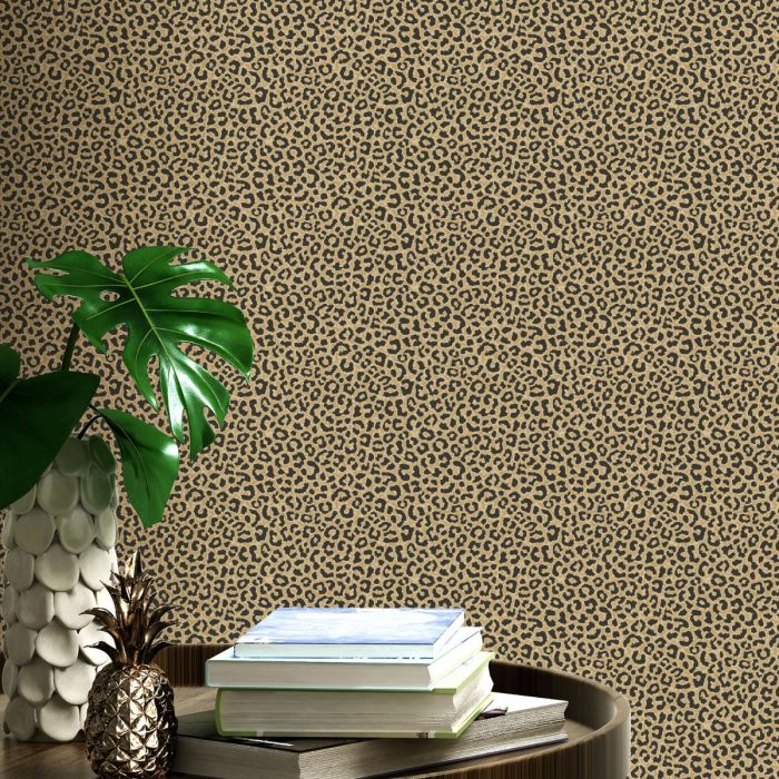 W21566618r Fabulous small leopard print pattern in black and gold with metallic highlights.
