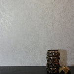 n90322207a Fabulous textured cream wallpaper with a modern gold foil pattern. Paste the wall vinyl.