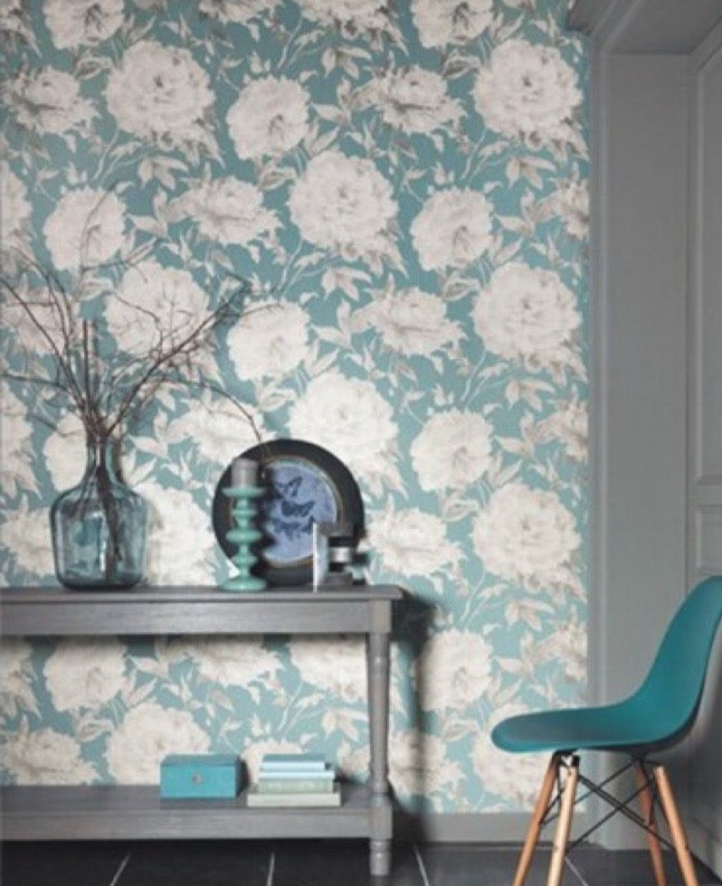 rdv29066412 Beautiful 'hand painted' floral look in gorgeous whites and greys on a beautiful blue background.